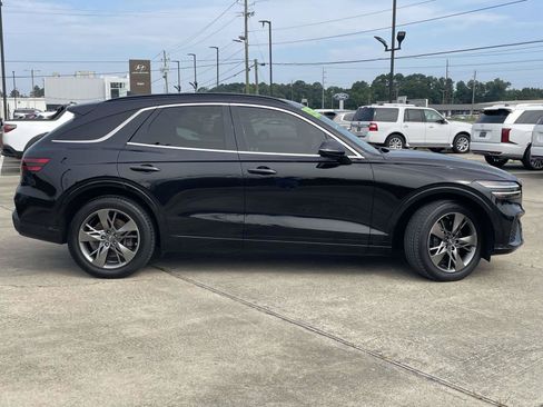 Used 2022 Genesis GV70 3.5T Sport AWD/4WD image 2