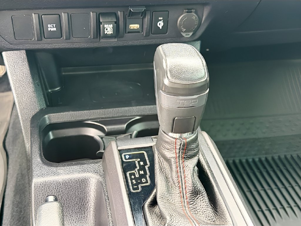 Used 2023 Toyota Tacoma TRD Sport AWD/4WD image 16