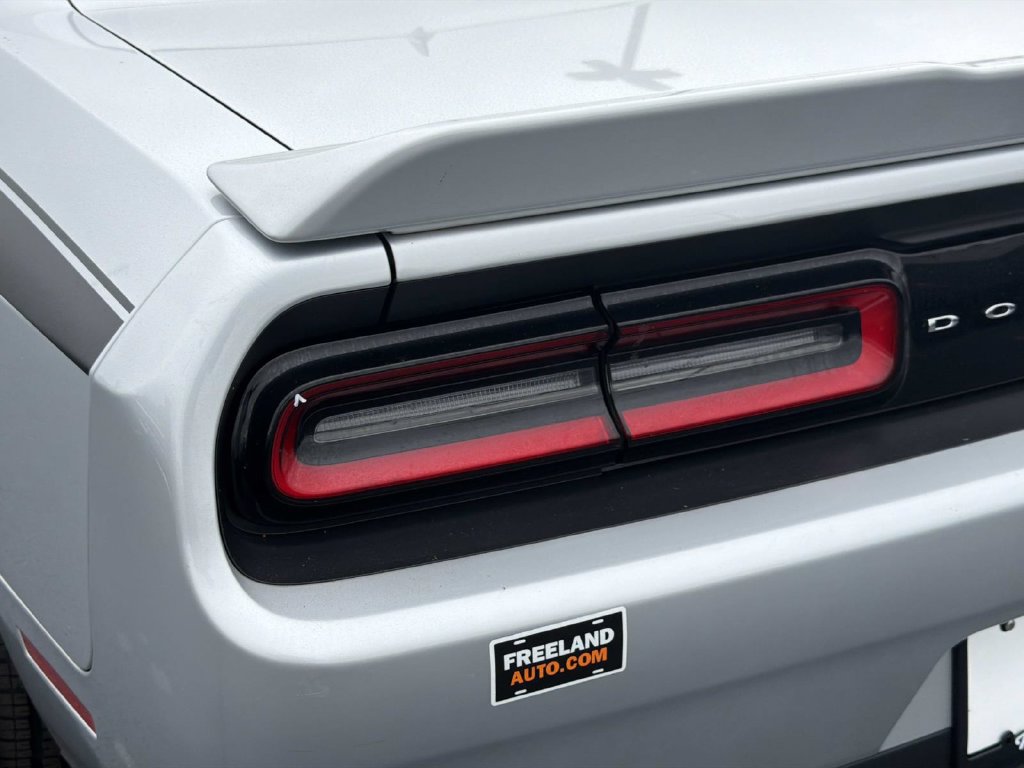 Used 2022 Dodge Challenger R/T RWD image 12