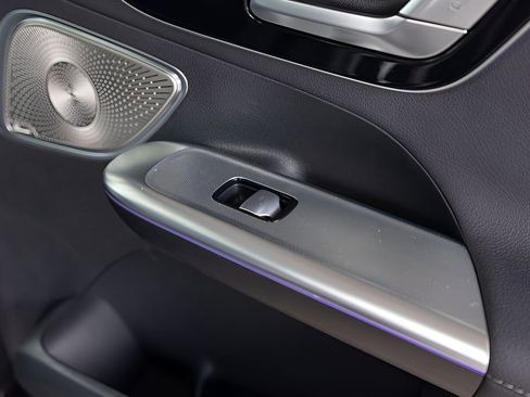 Used 2023 Mercedes-Benz EQE 350+ 4MATIC Sedan image 61