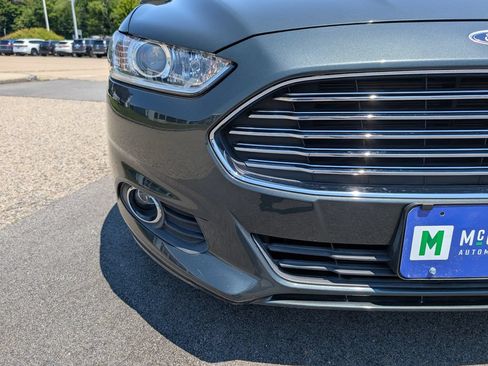 Used 2015 Ford Fusion SE w/ Equipment Group 201A FWD image 9