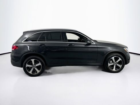 Used 2020 Mercedes-Benz GLC 300 image 4