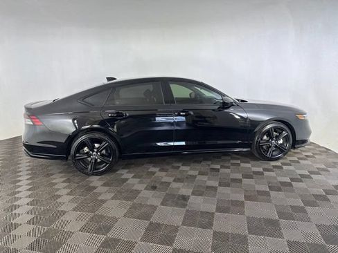 Used 2025 Honda Accord Sport image 6