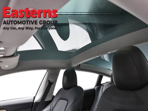 Used 2023 Tesla Model 3 Standard Range image 29