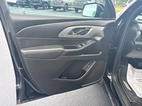 Used 2022 Chevrolet Traverse LT w/ LPO, Floor Liner Package AWD/4WD image 14
