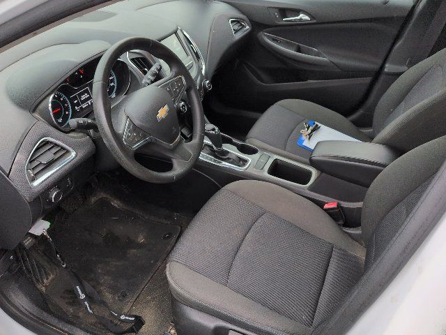 Used 2017 Chevrolet Cruze LT FWD image 7