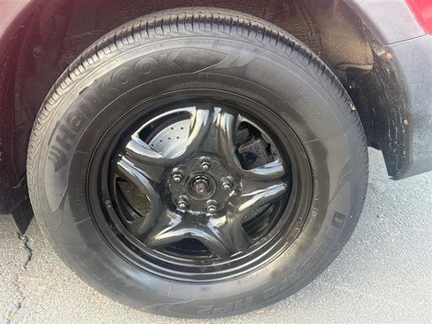 Used 2015 Toyota RAV4 LE image 38