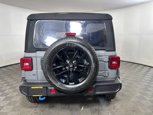 Used 2023 Jeep Wrangler Unlimited Sahara w/ Cold Weather Group image 4