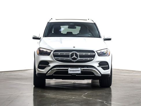 Certified 2025 Mercedes-Benz GLE 350 4MATIC image 4