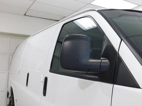 Used 2021 Chevrolet Express 2500 w/ Driver Convenience Package RWD image 7