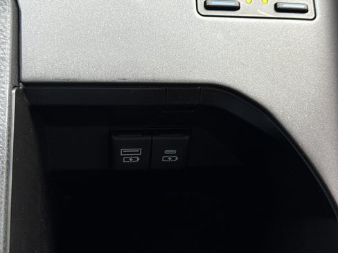 Used 2024 Toyota Camry XSE w/ Navigation Package FWD image 29