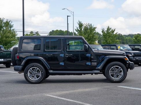 Used 2020 Jeep Wrangler Unlimited Sahara AWD/4WD image 8