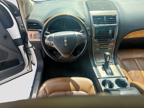 Used 2015 Lincoln MKX AWD w/ Equipment Group 102A image 23