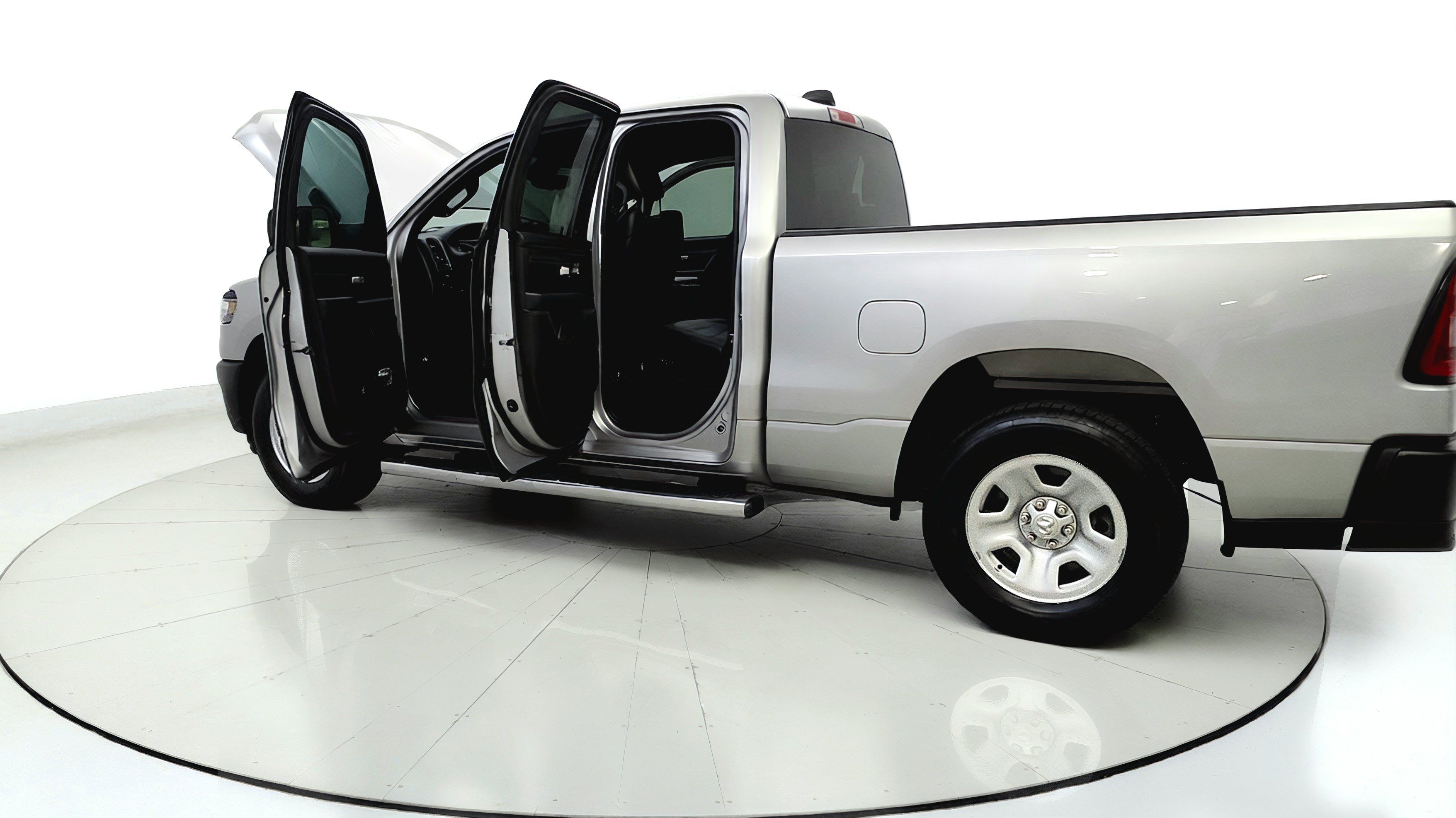 Used 2025 RAM 1500 Tradesman AWD/4WD image 12