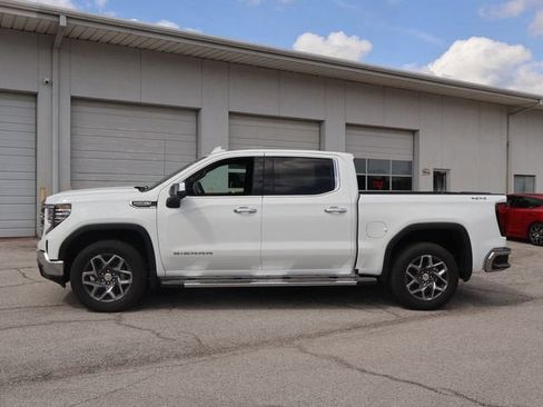 New 2026 GMC Sierra 1500 SLT w/ SLT Premium Package AWD/4WD image 4