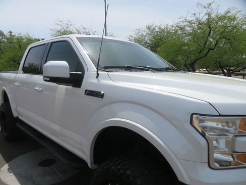Used 2015 Ford F150 Lariat AWD/4WD image 9