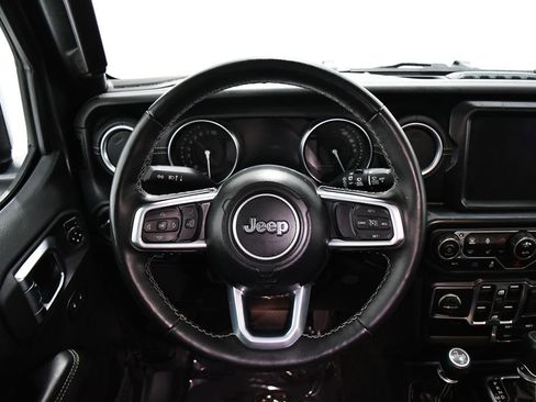 Used 2023 Jeep Wrangler Unlimited Sahara w/ Cold Weather Group AWD/4WD image 9