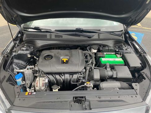 Used 2019 Kia Forte EX FWD image 6