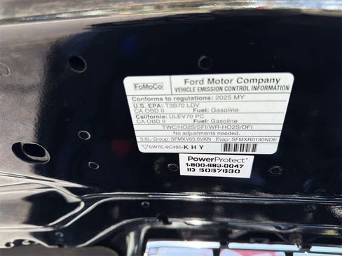 Used 2025 Ford Mustang GT Premium image 9