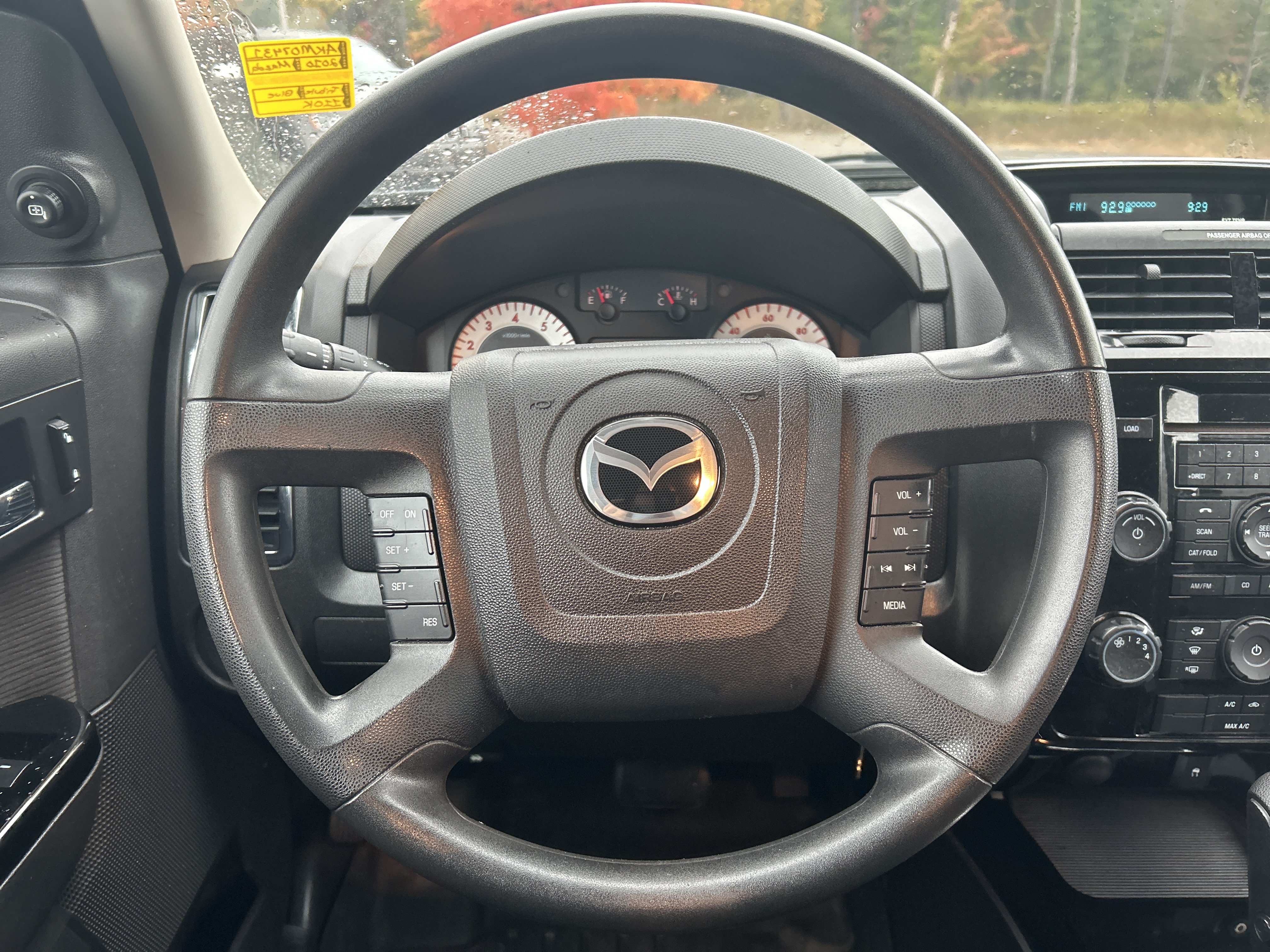 Used 2010 MAZDA Tribute i AWD/4WD image 13