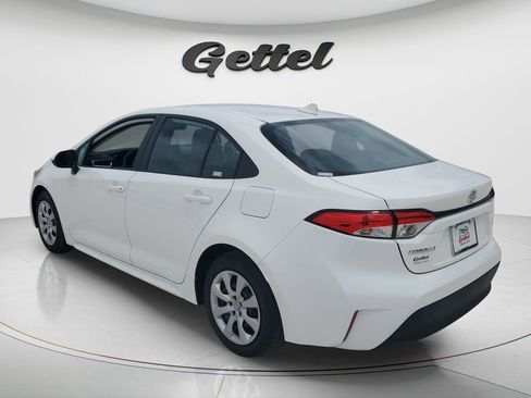 Used 2025 Toyota Corolla LE FWD image 7