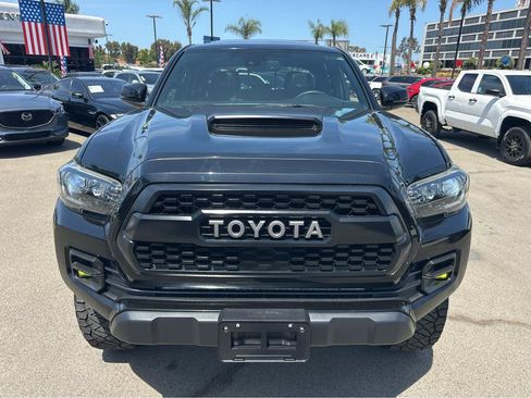 Used 2019 Toyota Tacoma TRD Pro AWD/4WD image 2