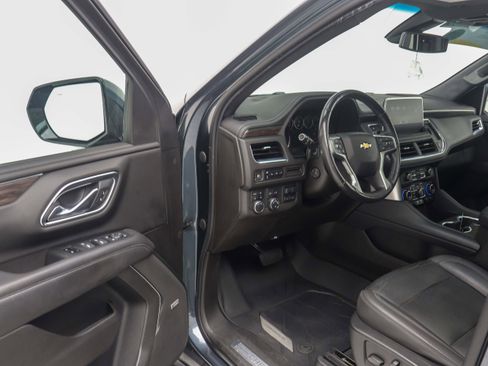 Used 2021 Chevrolet Suburban LT w/ LT Signature Package AWD/4WD image 22