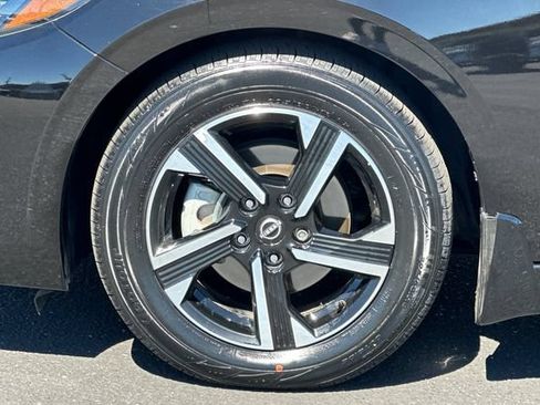 Used 2024 Nissan Sentra SV FWD image 28