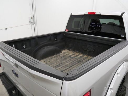 Used 2018 Ford F150 Lariat w/ Equipment Group 502A Luxury image 38