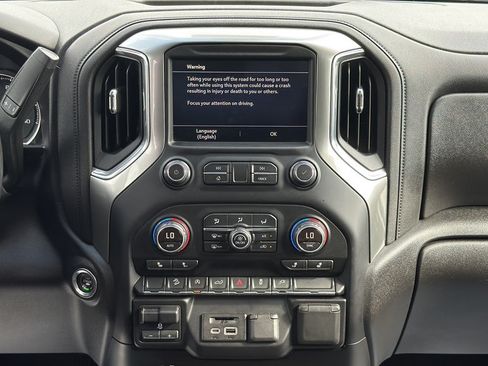 Used 2019 Chevrolet Silverado 1500 LT w/ All-Star Edition AWD/4WD image 18