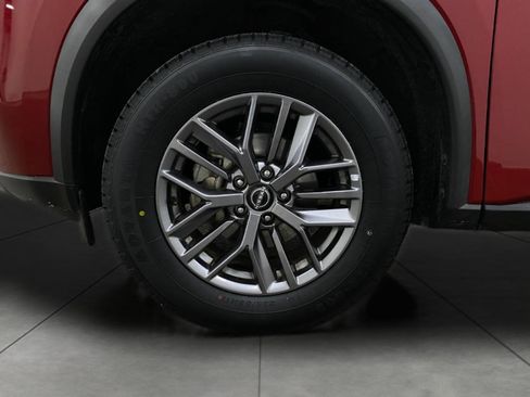 Used 2023 Nissan Rogue S image 12