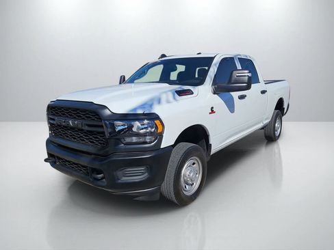 Certified 2024 RAM 2500 Tradesman w/ Convenience Group AWD/4WD image 5