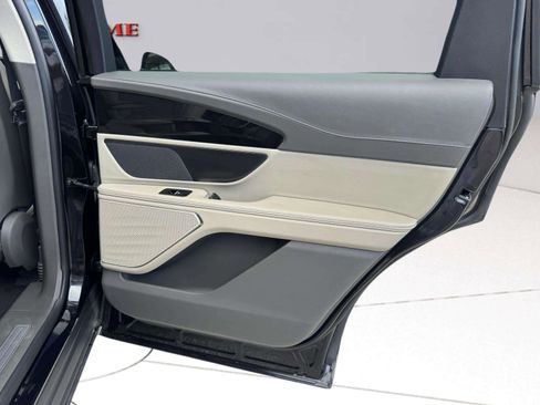 Used 2024 Lincoln Nautilus Premier AWD/4WD image 46