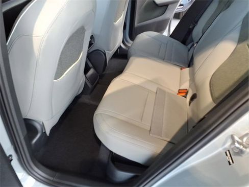 New 2026 Volvo EX30 Cross Country Ultra image 8