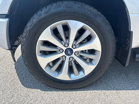Used 2017 Ford F150 XL w/ Equipment Group 101A Mid AWD/4WD image 31