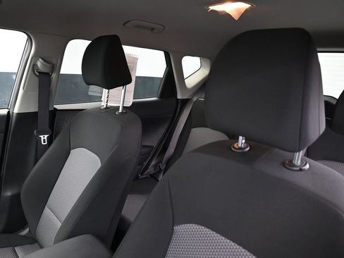 Used 2023 Kia Soul LX FWD image 14