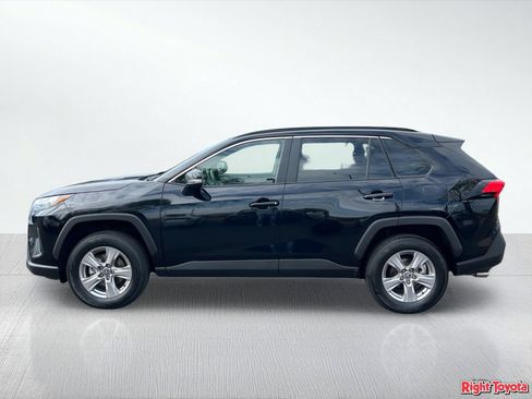 Certified 2025 Toyota RAV4 XLE FWD image 4