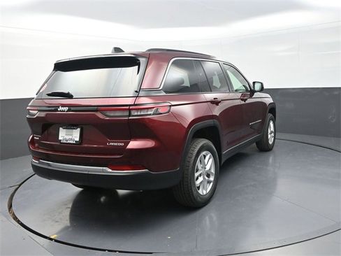 New 2025 Jeep Grand Cherokee Laredo image 7