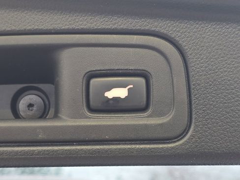 Used 2020 Honda Pilot Touring image 18