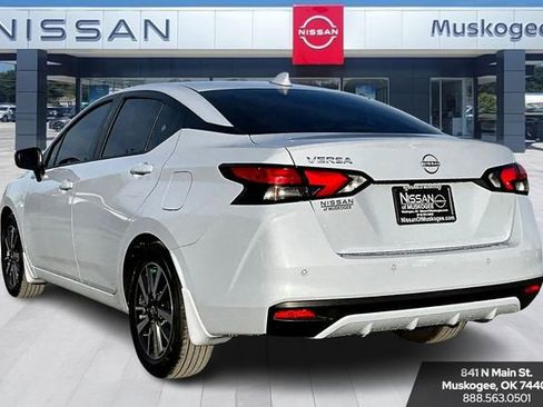 New 2025 Nissan Versa SV w/ Trunk Package image 3