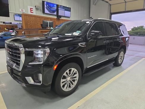 Used 2023 GMC Yukon SLT AWD/4WD image 10
