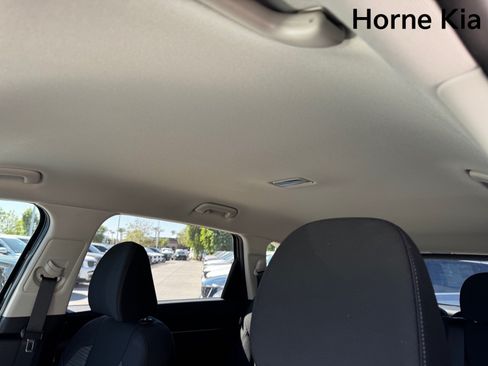 New 2026 Kia Sorento LX FWD image 18
