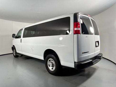 Used 2023 Chevrolet Express 3500 LS image 5