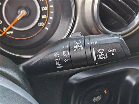 Used 2019 Jeep Wrangler Unlimited Sahara AWD/4WD image 16