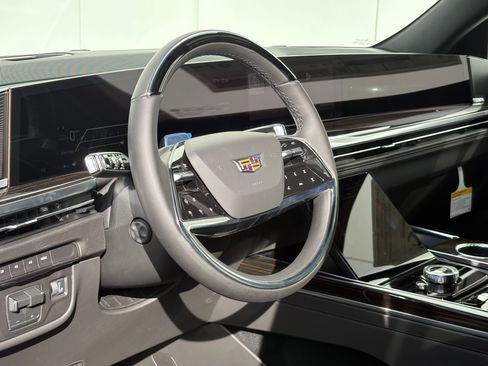 New 2026 Cadillac Escalade Luxury image 18