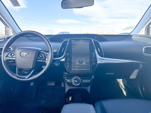 Used 2021 Toyota Prius Prime XLE image 23