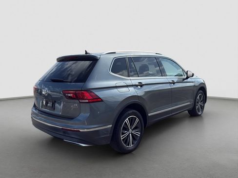 Used 2018 Volkswagen Tiguan SEL AWD/4WD image 6