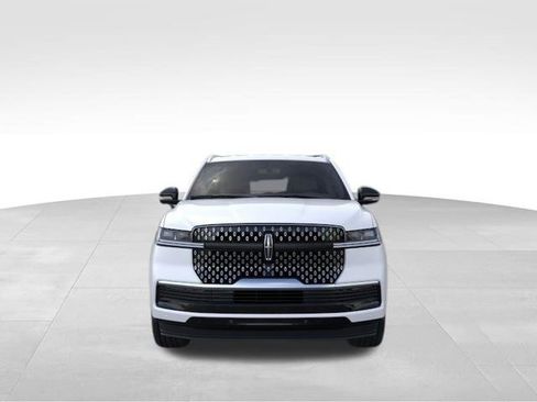 New 2026 Lincoln Navigator Premiere AWD/4WD image 36