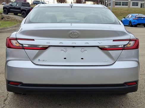 Used 2026 Toyota Camry LE image 5