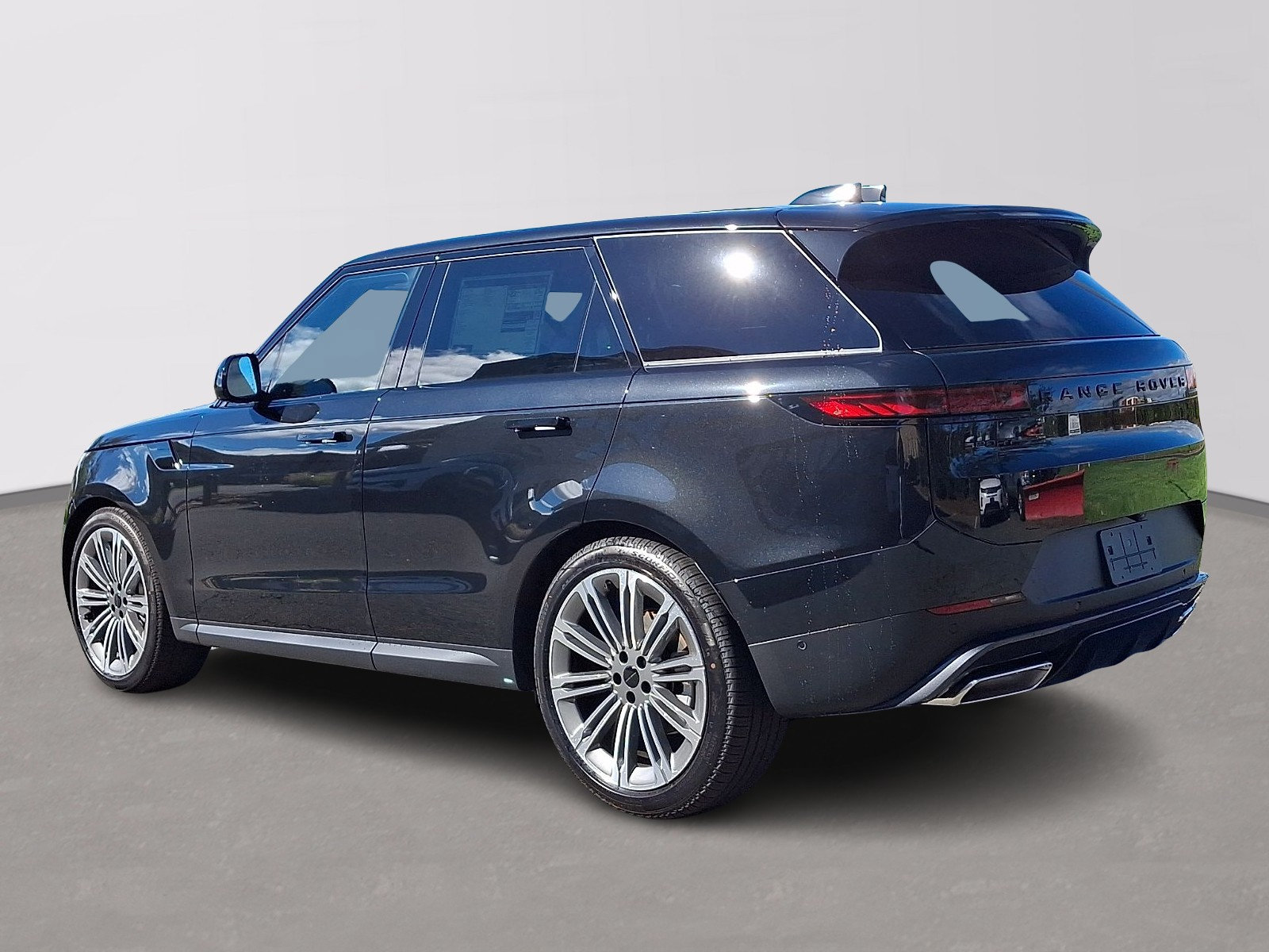 New 2027 Land Rover Range Rover Sport SE AWD/4WD image 4